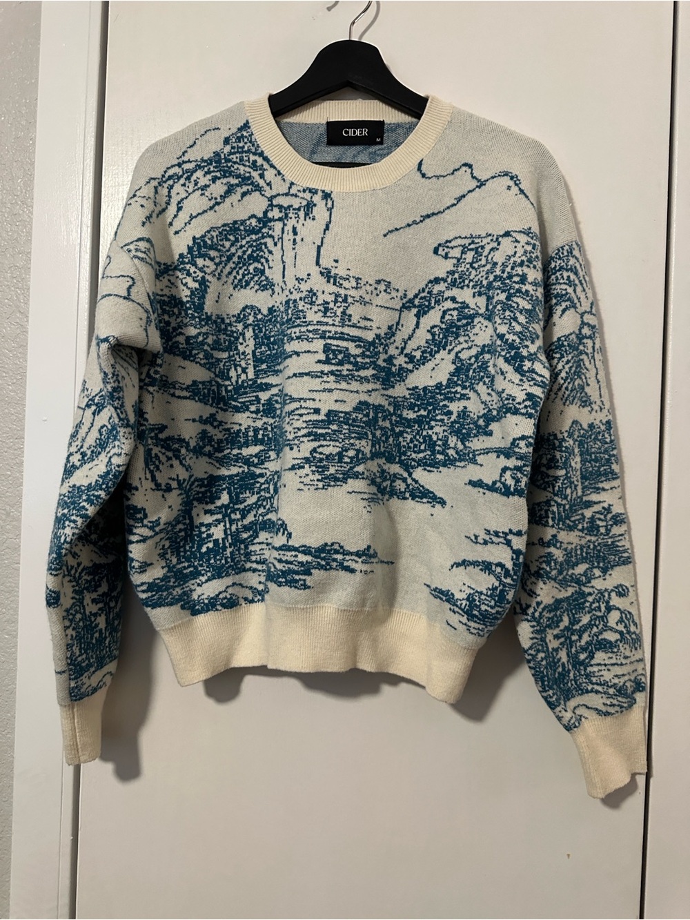 Cider Blue and Cream Scenic Crewneck Sweater M